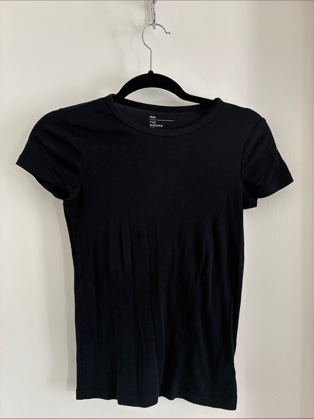 GAP Black Modern Tee